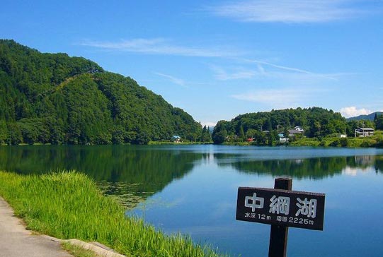 中綱湖