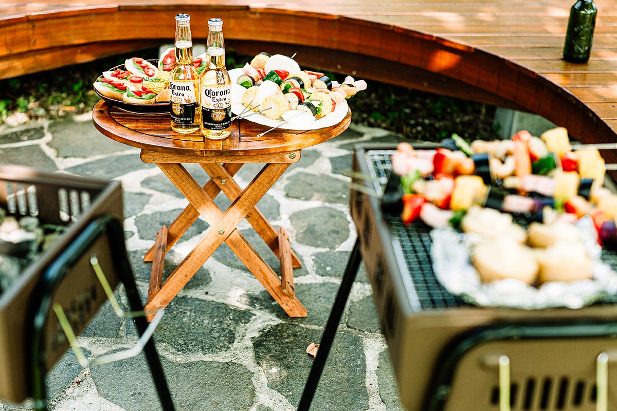 客室ごとの専用スペースでBBQ